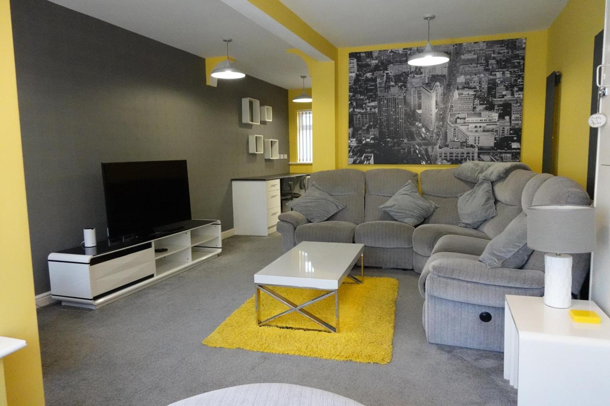 Huge 9 Bed Property Sleeps 17, Near Nec, City Centre, Hs2 Бирмингем Экстерьер фото